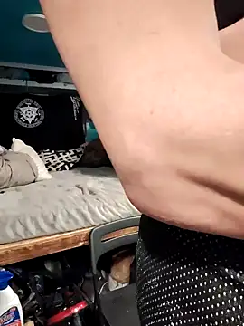 lilcdbitch online show from January 26, 2025, 7:32 am