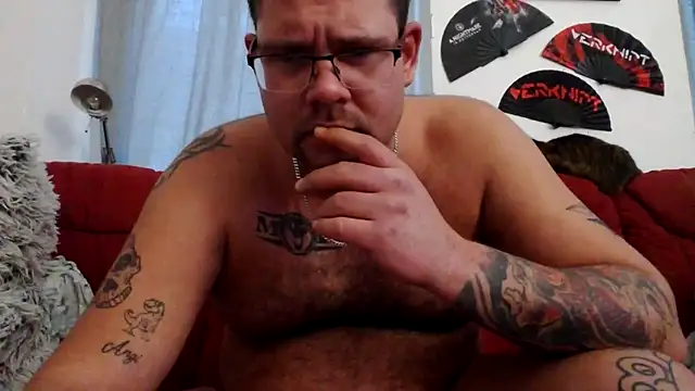 sexykevin17cm online show from January 15, 2026, 3:48 pm