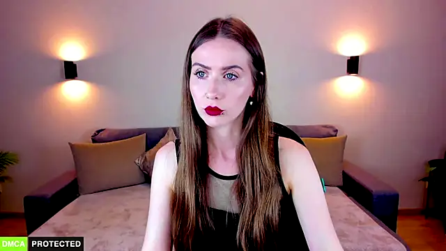 Snapshot of TheWoman__ chatting on November 18, 2025, 7:06 pm TheWoman online show from November 18, 2025, 7:06 pm