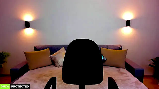 Snapshot of TheWoman__ chatting on October 20, 2025, 7:14 pm TheWoman online show from October 20, 2025, 7:14 pm