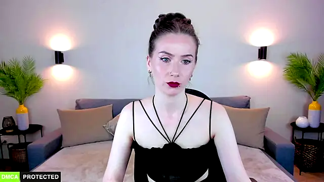Snapshot of TheWoman__ chatting on May 21, 2026, 10:45 am TheWoman online show from May 21, 2026, 10:45 am