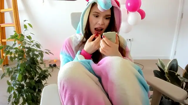 Pokemeboy online show from February 13, 2026, 10:04 am