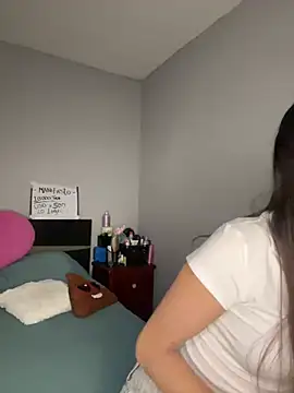 Snapshot of Sammy_pink chatting on March 8, 2025, 3:50 am Sammy pink online show from March 8, 2025, 3:50 am