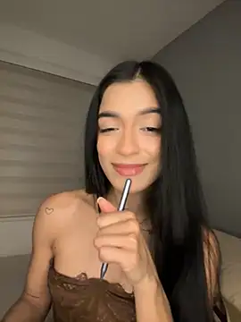 Snapshot of Sammy_pink chatting on May 17, 2026, 2:11 am Sammy pink online show from May 17, 2026, 2:11 am