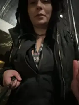 Snapshot of Babii_Nova chatting on January 7, 2026, 5:01 am Babii Nova online show from January 7, 2026, 5:01 am