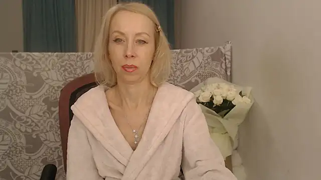 LuxuryNika online show from November 29, 2025, 5:13 pm