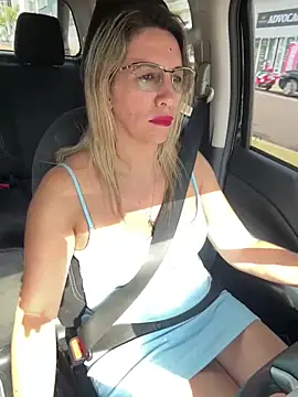 Gatitacarlita online show from March 10, 2025, 7:29 pm