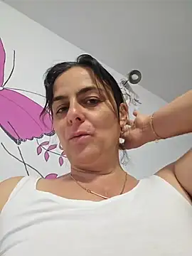 IsabelleCraft online show from November 10, 2025, 11:37 am