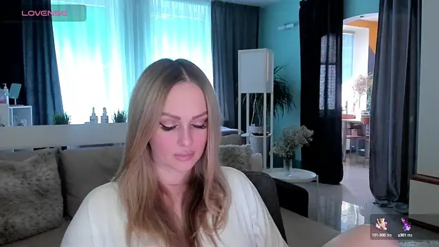 Libby Nora online show from February 10, 2025, 9:58 am