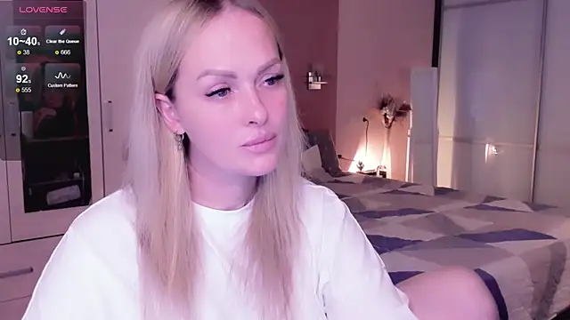 Libby Nora online show from October 14, 2025, 11:00 am