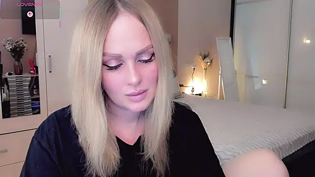 Snapshot of Libby_Nora chatting on February 19, 2026, 10:34 am Libby Nora online show from February 19, 2026, 10:34 am