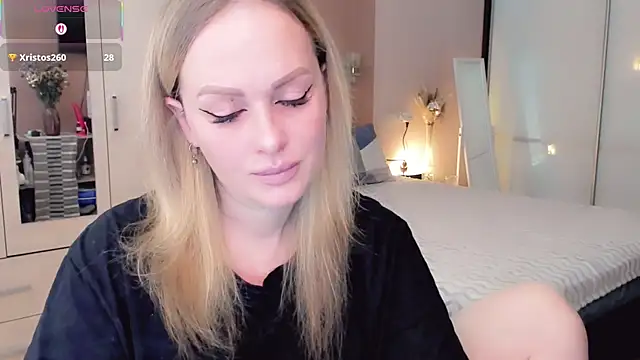 Snapshot of Libby_Nora chatting on February 20, 2026, 8:49 am Libby Nora online show from February 20, 2026, 8:49 am