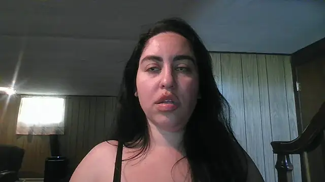 Snapshot of WetFlower69 chatting on July 17, 2026, 2:25 pm WetFlower69 online show from July 17, 2026, 2:25 pm