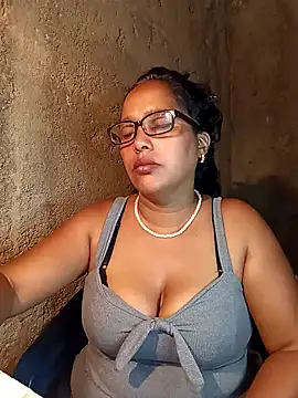 Damita999 online show from February 6, 2025, 6:02 pm