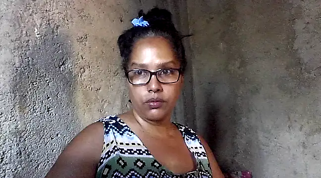 Damita999 online show from March 4, 2025, 6:50 pm