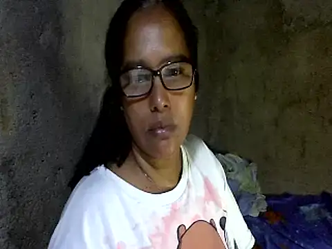 Damita999 online show from February 27, 2025, 2:35 am