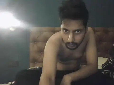 dhruv9413 online show from December 2, 2025, 8:10 pm