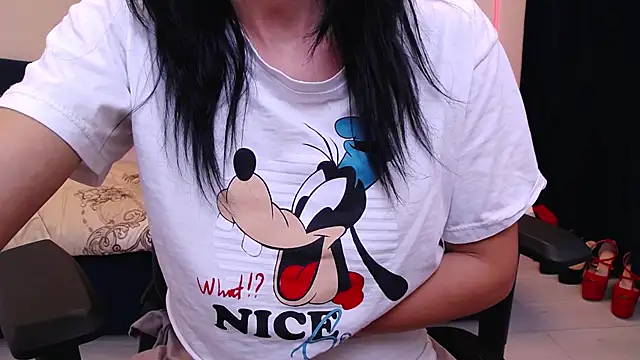 FlirtDeea online show from April 12, 2026, 3:59 pm