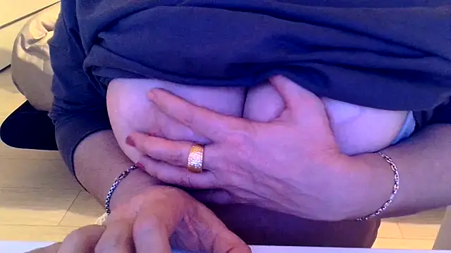 leadileo online show from November 8, 2025, 1:25 pm