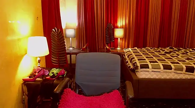 YourDreamPinayPie online show from February 19, 2025, 10:42 pm