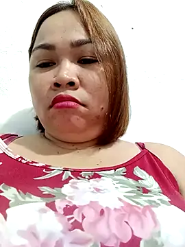 XXLorie 02 online show from September 25, 2025, 12:16 am