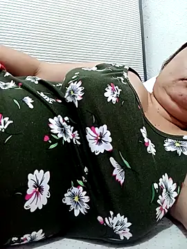 Snapshot of XXLorie_02 chatting on November 7, 2025, 1:48 pm XXLorie 02 online show from November 7, 2025, 1:48 pm