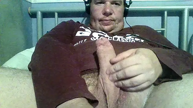 thickdick12331 online show from October 28, 2025, 10:09 pm