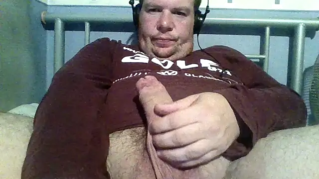 thickdick12331 online show from October 31, 2025, 9:43 pm
