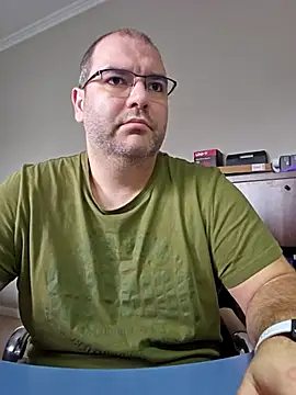 Andrew1900529 online show from January 16, 2026, 10:08 am