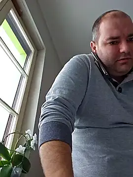 Andrew1900529 online show from January 15, 2026, 8:07 am