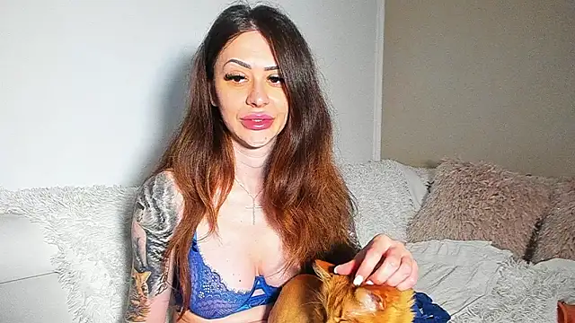 Snapshot of BrianaDiamondXXX chatting on June 25, 2026, 11:04 am BrianaDiamondXXX online show from June 25, 2026, 11:04 am
