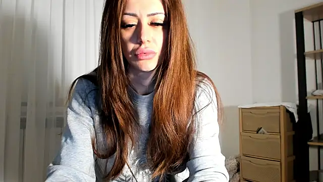 BrianaDiamondXXX online show from January 7, 2025, 5:42 pm