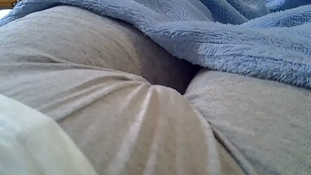 perescam online show from December 2, 2025, 3:03 pm