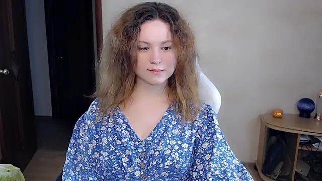 Snapshot of BettyGinger chatting on September 14, 2025, 8:31 pm BettyGinger online show from September 14, 2025, 8:31 pm