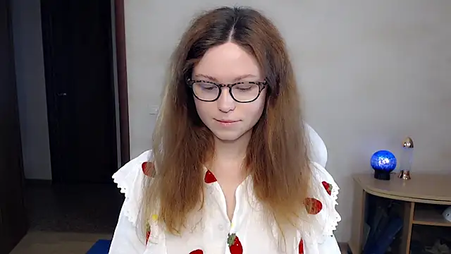 Snapshot of BettyGinger chatting on January 30, 2025, 4:24 pm BettyGinger online show from January 30, 2025, 4:24 pm