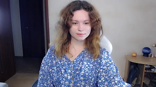 Snapshot of BettyGinger chatting on September 18, 2025, 8:12 pm BettyGinger online show from September 18, 2025, 8:12 pm