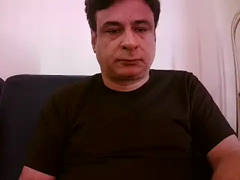Snapshot of desipapaxxx chatting on March 2, 2025, 5:12 am desipapaxxx online show from March 2, 2025, 5:12 am