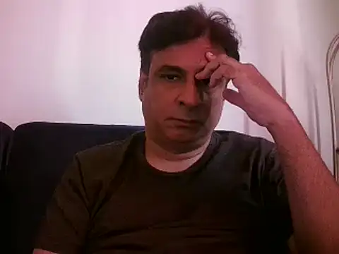 Snapshot of desipapaxxx chatting on March 11, 2025, 7:35 am desipapaxxx online show from March 11, 2025, 7:35 am