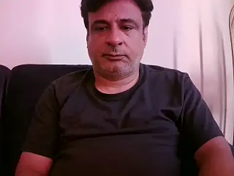 Snapshot of desipapaxxx chatting on March 4, 2025, 10:46 am desipapaxxx online show from March 4, 2025, 10:46 am