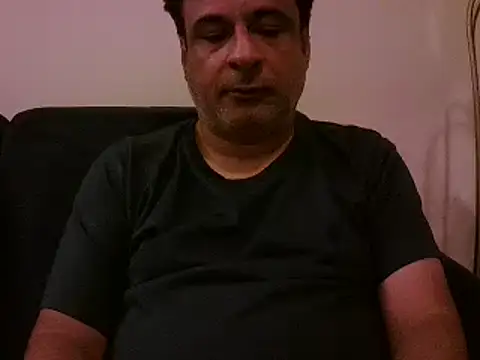 Snapshot of desipapaxxx chatting on February 27, 2025, 7:15 pm desipapaxxx online show from February 27, 2025, 7:15 pm