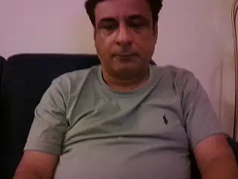 Snapshot of desipapaxxx chatting on March 2, 2025, 7:52 pm desipapaxxx online show from March 2, 2025, 7:52 pm
