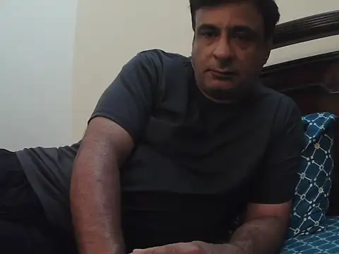 desipapaxxx online show from March 9, 2026, 9:40 pm