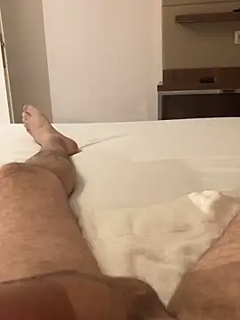 Snapshot of Romain2841 chatting on February 25, 2026, 6:41 pm Romain2841 online show from February 25, 2026, 6:41 pm