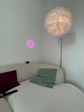 Snapshot of Rileysim88 chatting on February 7, 2026, 10:01 am Rileysim88 online show from February 7, 2026, 10:01 am