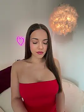 Rileysim88 online show from April 19, 2026, 7:53 am