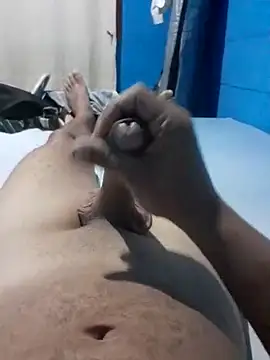 geroom online show from February 26, 2025, 1:46 am