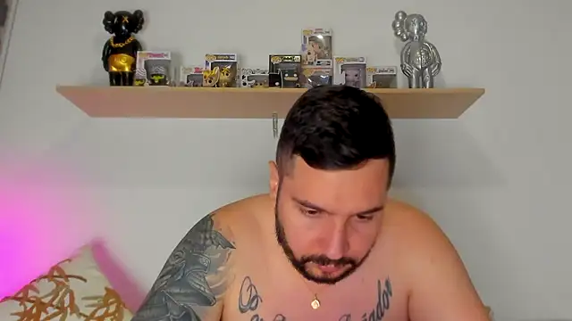 camilo restrepo21 online show from November 7, 2025, 12:48 am