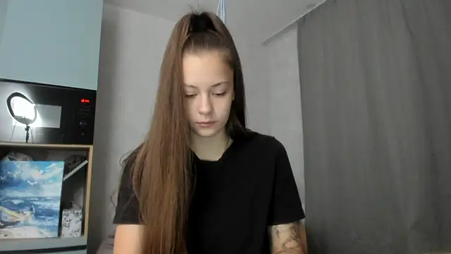 why again me online show from October 10, 2025, 3:46 pm