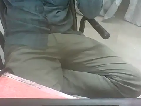 Snapshot of lltstr52 chatting on March 26, 2026, 8:12 am lltstr52 online show from March 26, 2026, 8:12 am