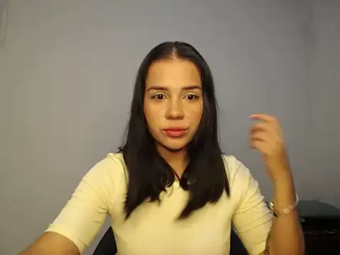 Snapshot of gabriela_davis chatting on May 29, 2026, 9:54 pm gabriela davis online show from May 29, 2026, 9:54 pm
